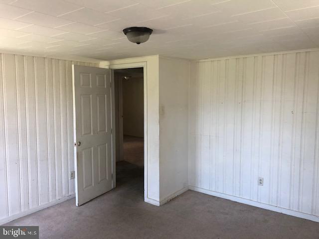 256 Spring Valley Road Reading, PA 19605 - Photo 5 of 19 Family Room