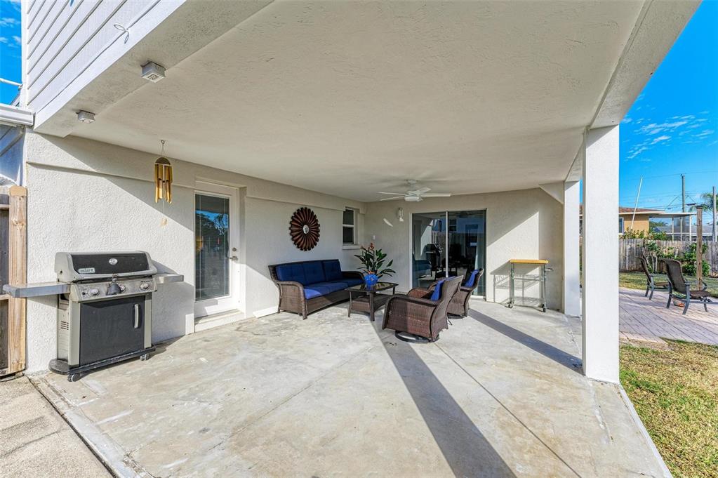 3311 Water Street Ellenton, FL 34222 - Photo 34 of 41 a living room with furniture window and stainless steel appliances