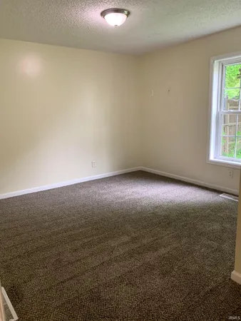 $93,900 | 210 East Maryland Street, Evansville, IN 47711