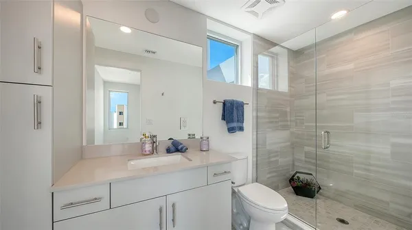 $720,000 | 1703 North Tamiami Trail, Unit 511, Sarasota, FL 34236