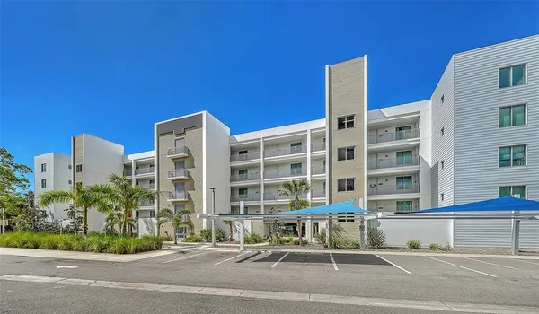 $720,000 | 1703 North Tamiami Trail, Unit 511, Sarasota, FL 34236