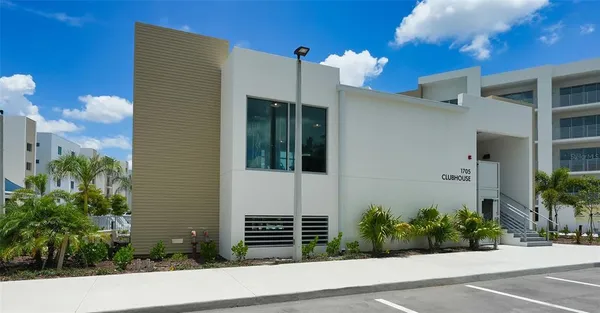 $720,000 | 1703 North Tamiami Trail, Unit 511, Sarasota, FL 34236