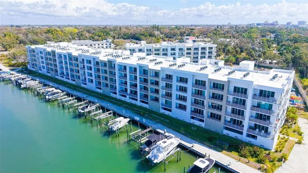 $720,000 | 1703 North Tamiami Trail, Unit 511, Sarasota, FL 34236