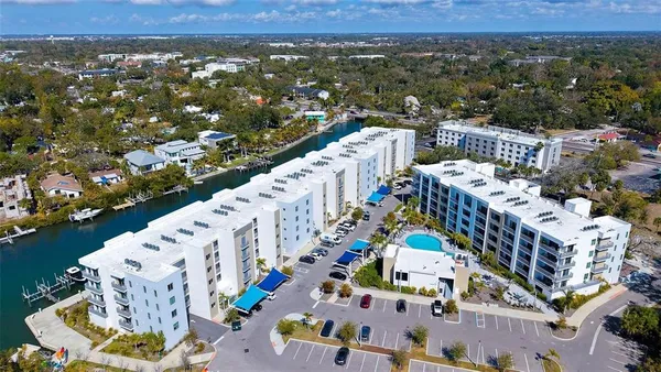 $720,000 | 1703 North Tamiami Trail, Unit 511, Sarasota, FL 34236