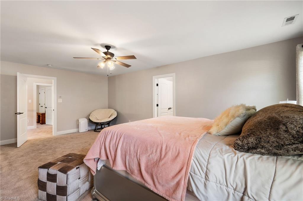 1826 Castle Gate Court High Point, NC 27265 - Photo 27 of 50 Gallery Image 27