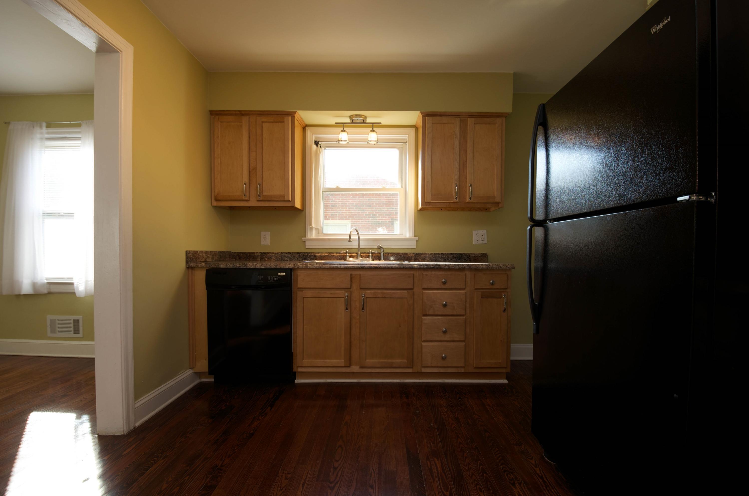 1932 Meadowbrook Road Northwest Roanoke, VA 24017 - Photo 17 of 43 Kitchen