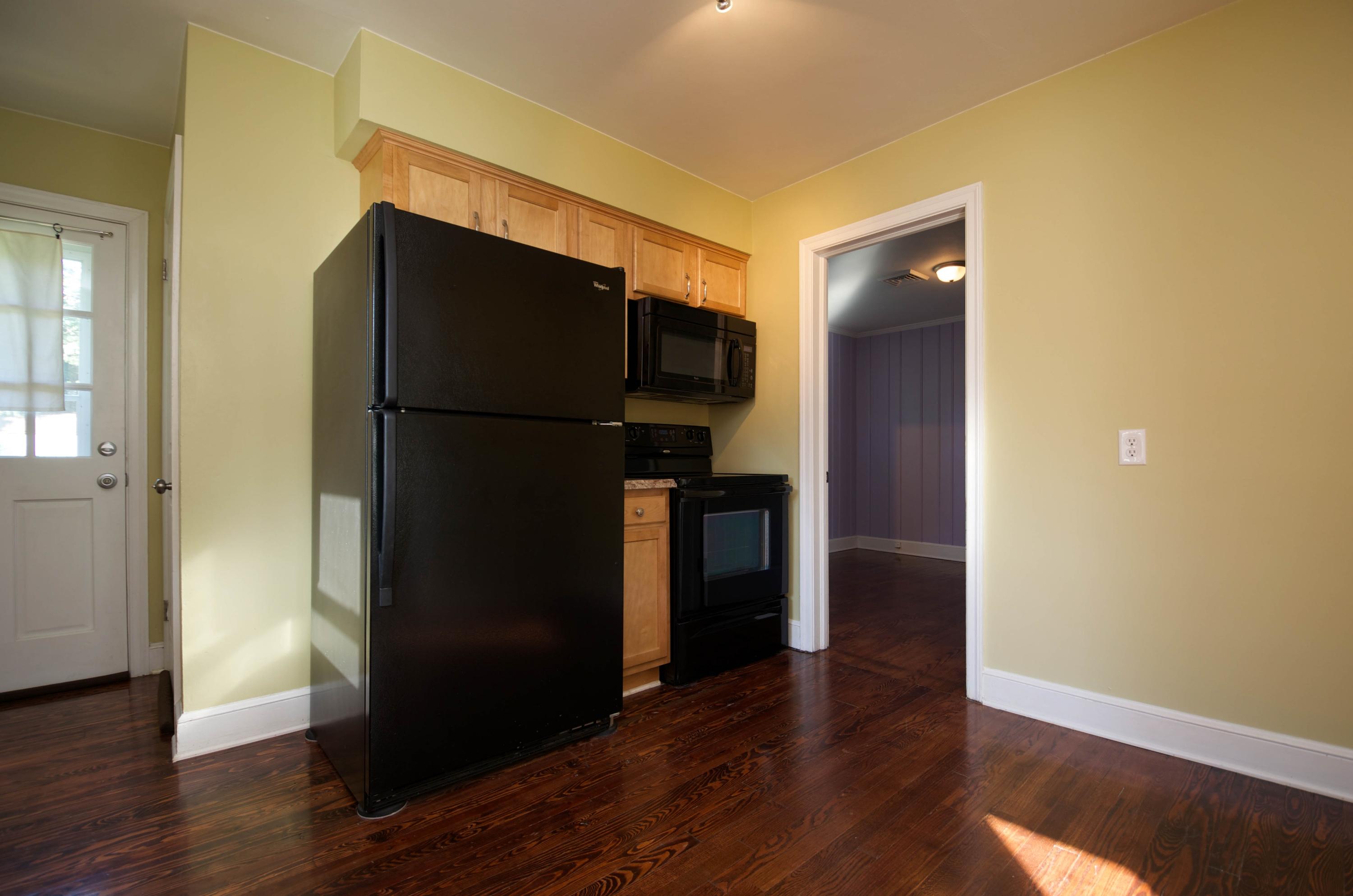 1932 Meadowbrook Road Northwest Roanoke, VA 24017 - Photo 19 of 43 Kitchen