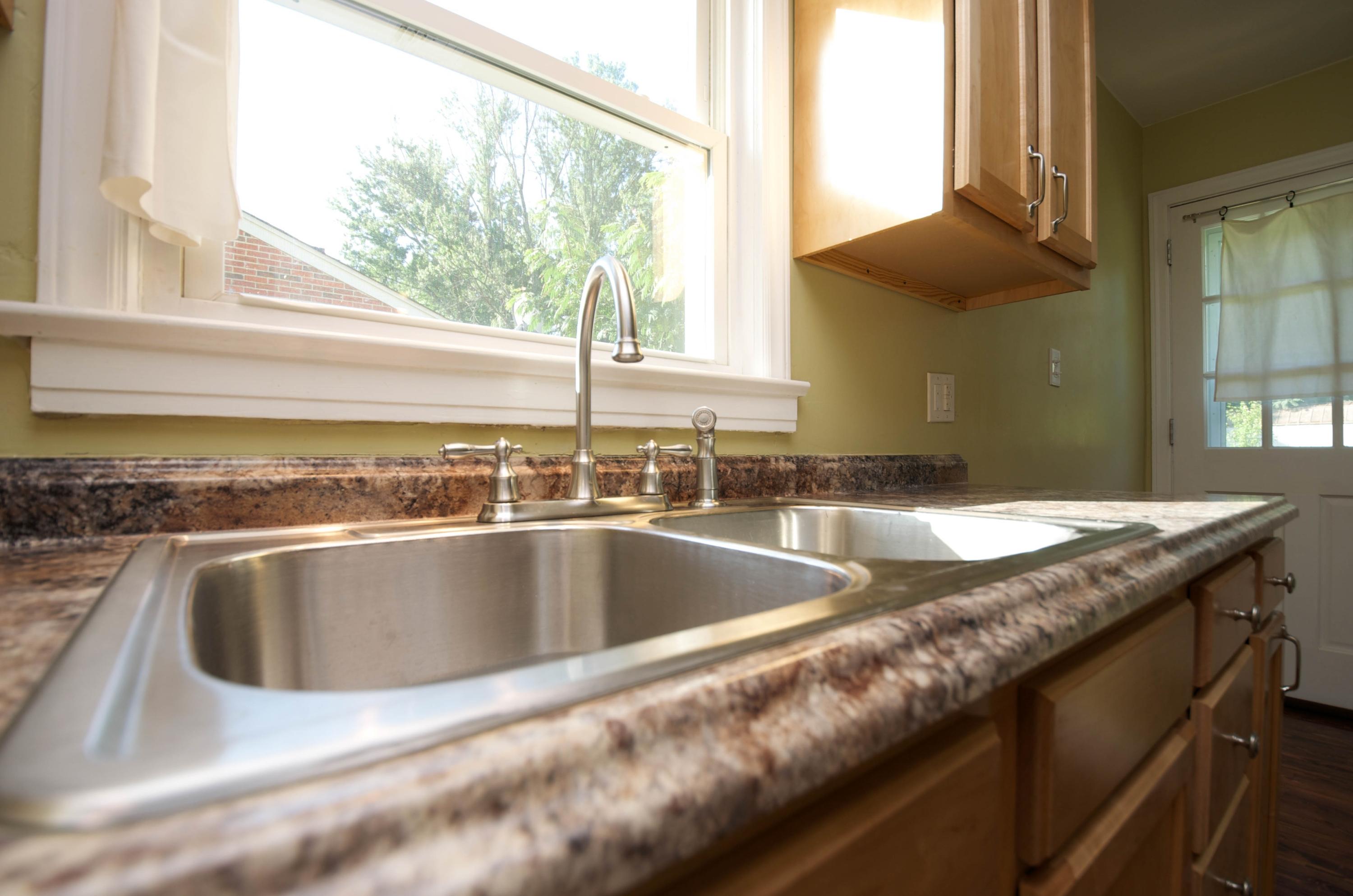 1932 Meadowbrook Road Northwest Roanoke, VA 24017 - Photo 22 of 43 Kitchen