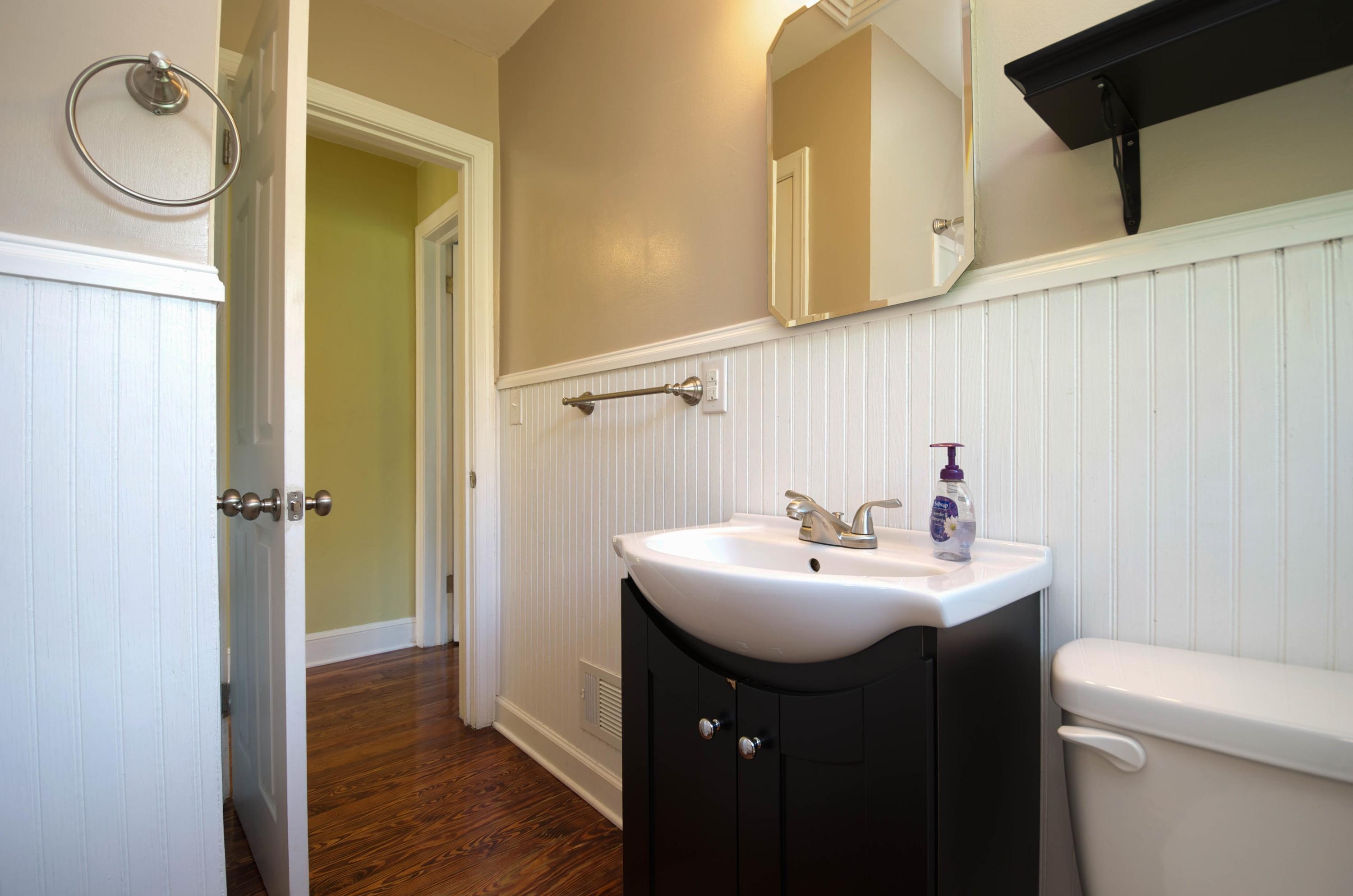 1932 Meadowbrook Road Northwest Roanoke, VA 24017 - Photo 27 of 43 Bathroom