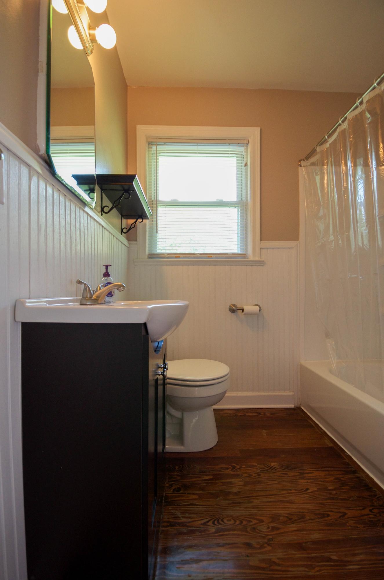 1932 Meadowbrook Road Northwest Roanoke, VA 24017 - Photo 28 of 43 Bathroom