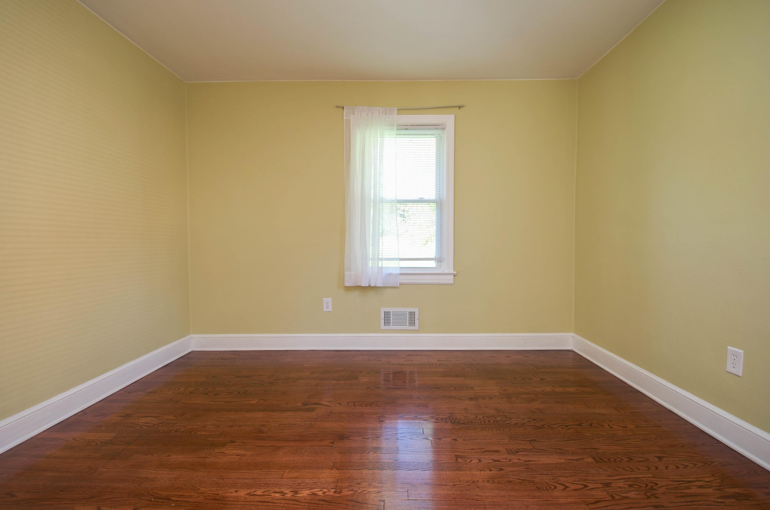 1932 Meadowbrook Road Northwest Roanoke, VA 24017 - Photo 32 of 43 Bedroom 2