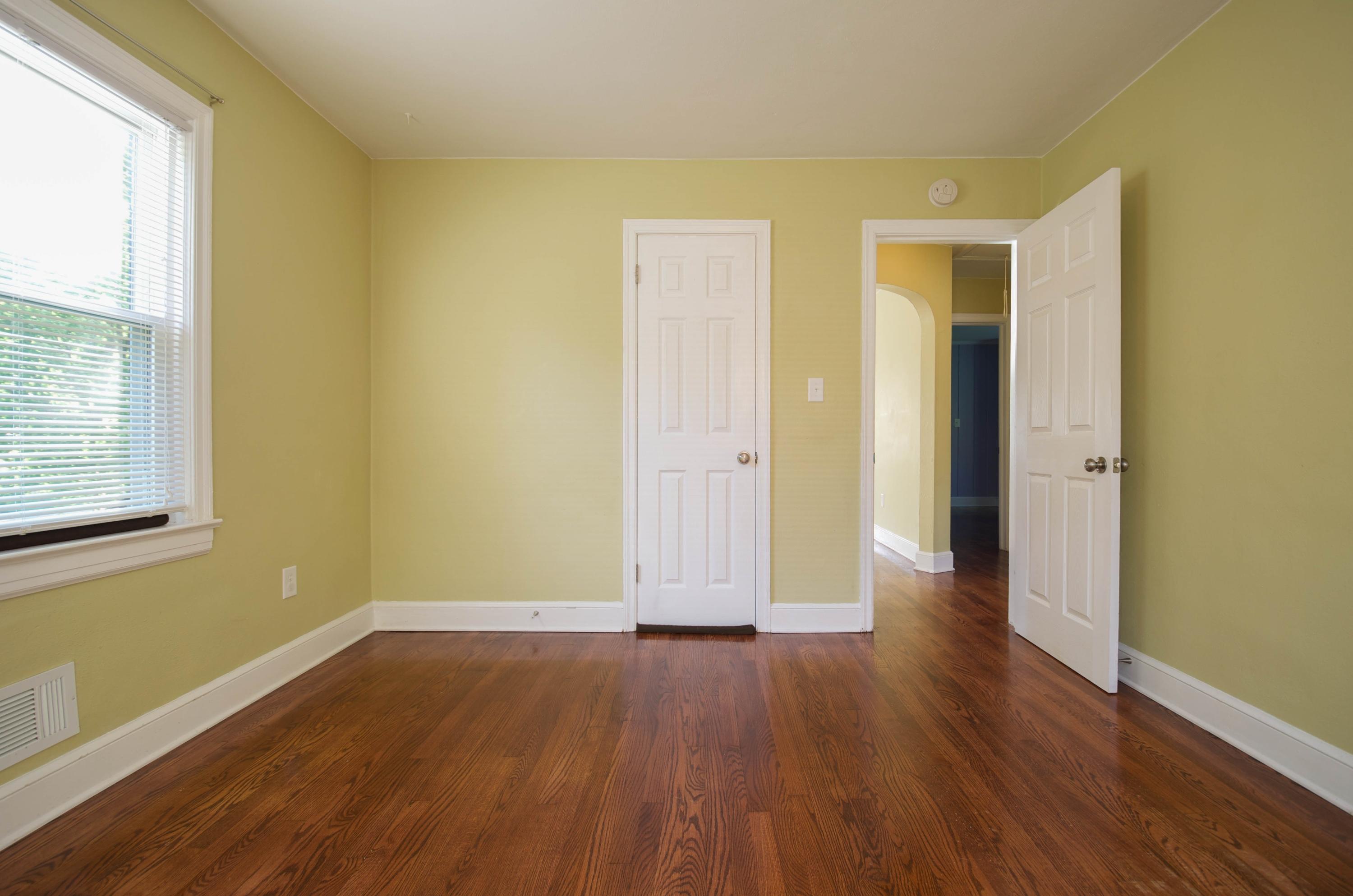1932 Meadowbrook Road Northwest Roanoke, VA 24017 - Photo 35 of 43 Bedroom 3