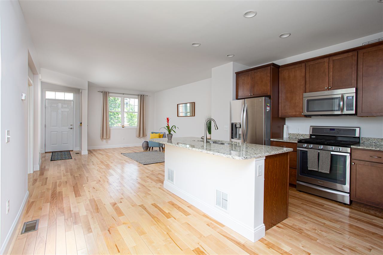 332 Zephyr Road Williston, VT 05495 - Photo 8 of 25 Gallery Image 8