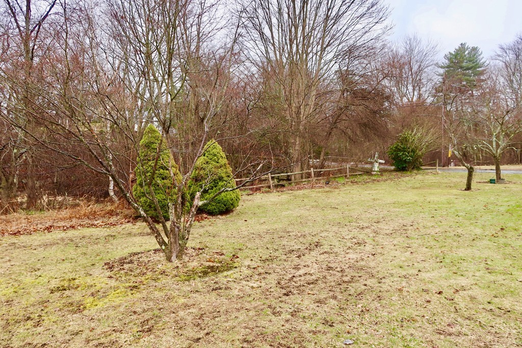 125 Conant Road Westwood, MA 02090 - Photo 4 of 27 Gallery Image 4