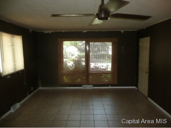 2245 South 12th Street Springfield, IL 62703 - Photo 3 of 8