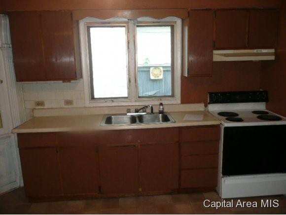 2245 South 12th Street Springfield, IL 62703 - Photo 7 of 8