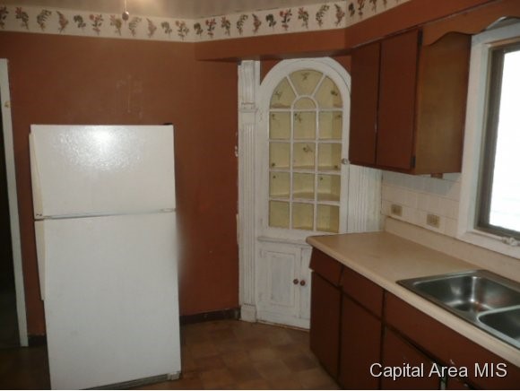 2245 South 12th Street Springfield, IL 62703 - Photo 8 of 8