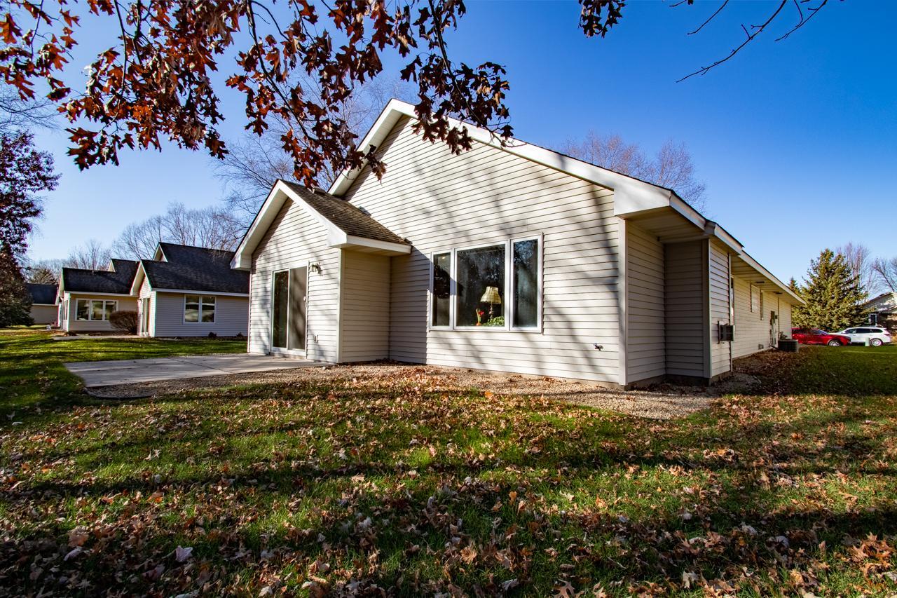 82 141st Lane Andover, MN 55304 - Photo 5 of 38