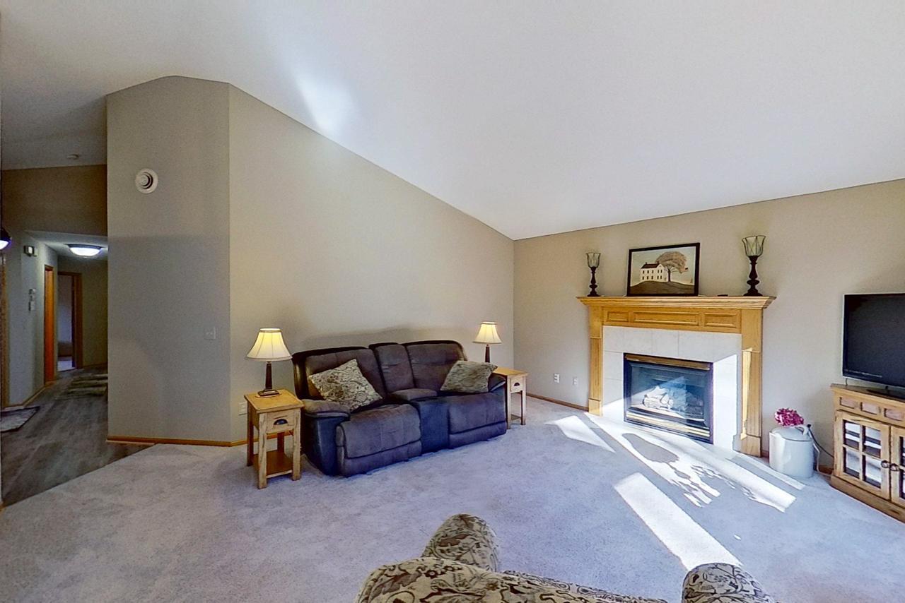 82 141st Lane Andover, MN 55304 - Photo 10 of 38