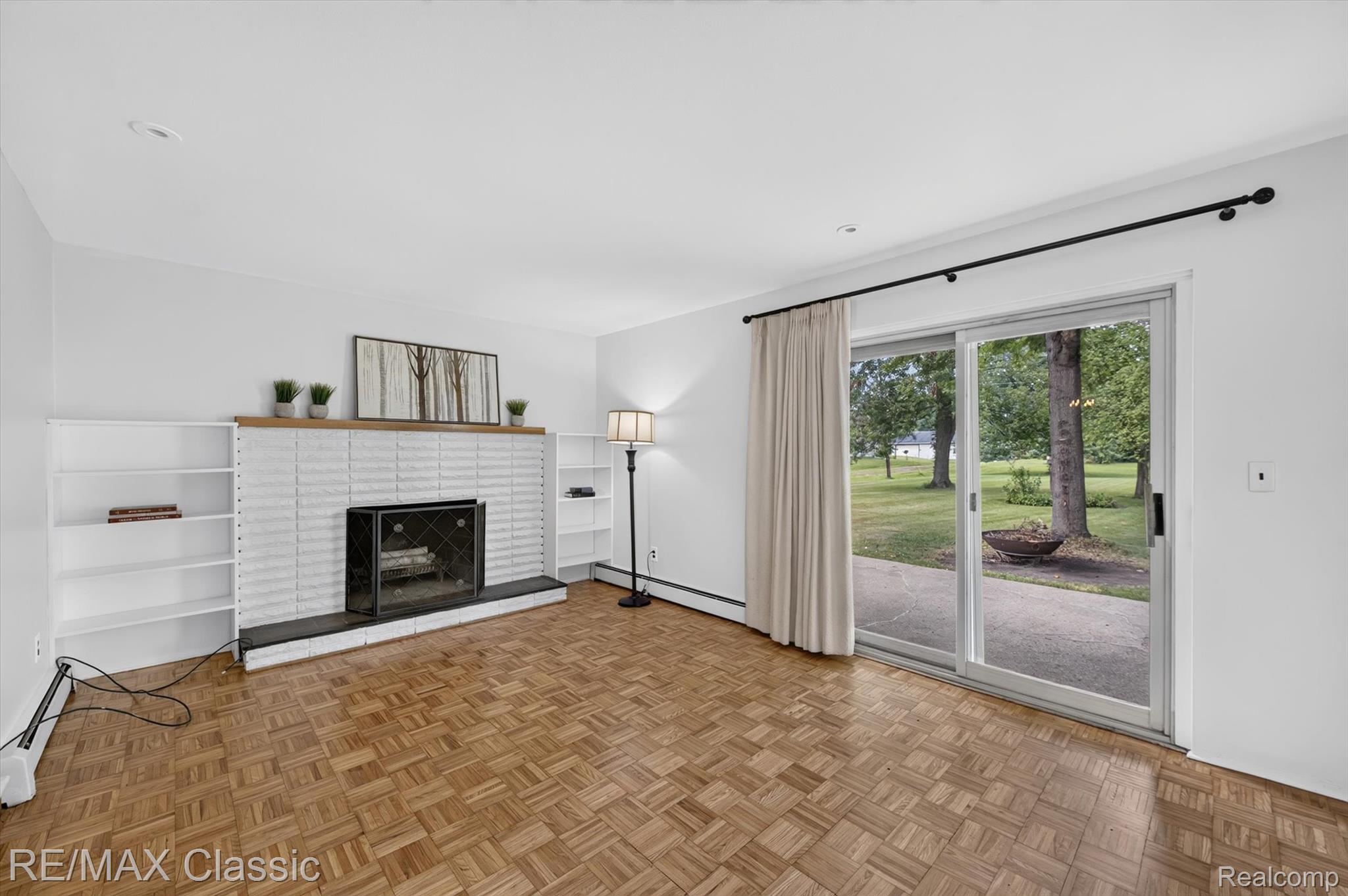 8200 Hannan Road Wayne, MI 48184 - Photo 14 of 39 Beautiful parquet hardwood floor