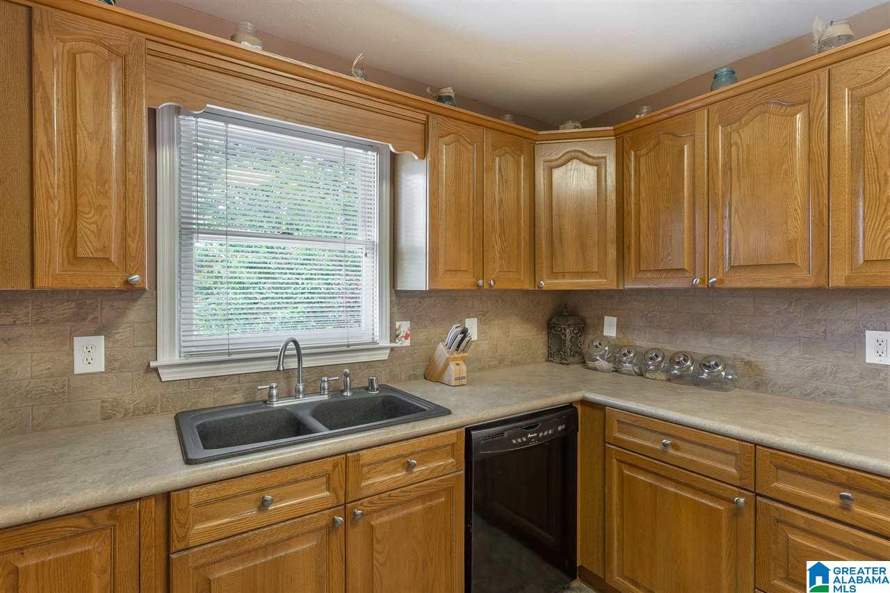 6220 Eagle Ridge Circle Pinson, AL 35126 - Photo 12 of 37