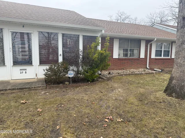$170,000 | 37 D Cambridge Court, Lakewood, NJ 08701