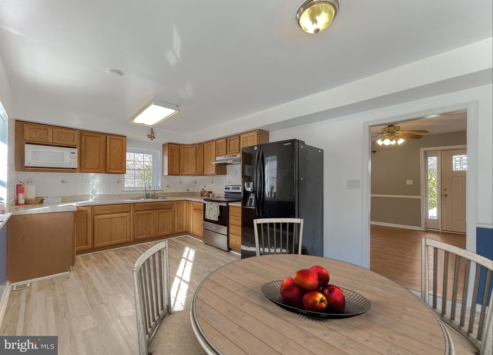 28845 Point Lookout Road Leonardtown, MD 20650 - Photo 6 of 20 Kitchen