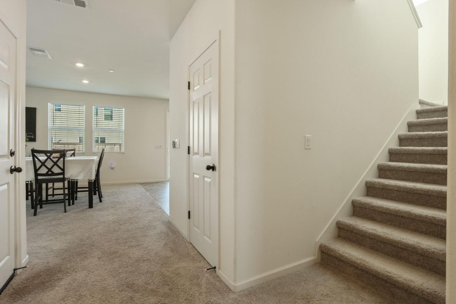 1601 Redhaven Place Hughson, CA 95326 - Photo 16 of 39