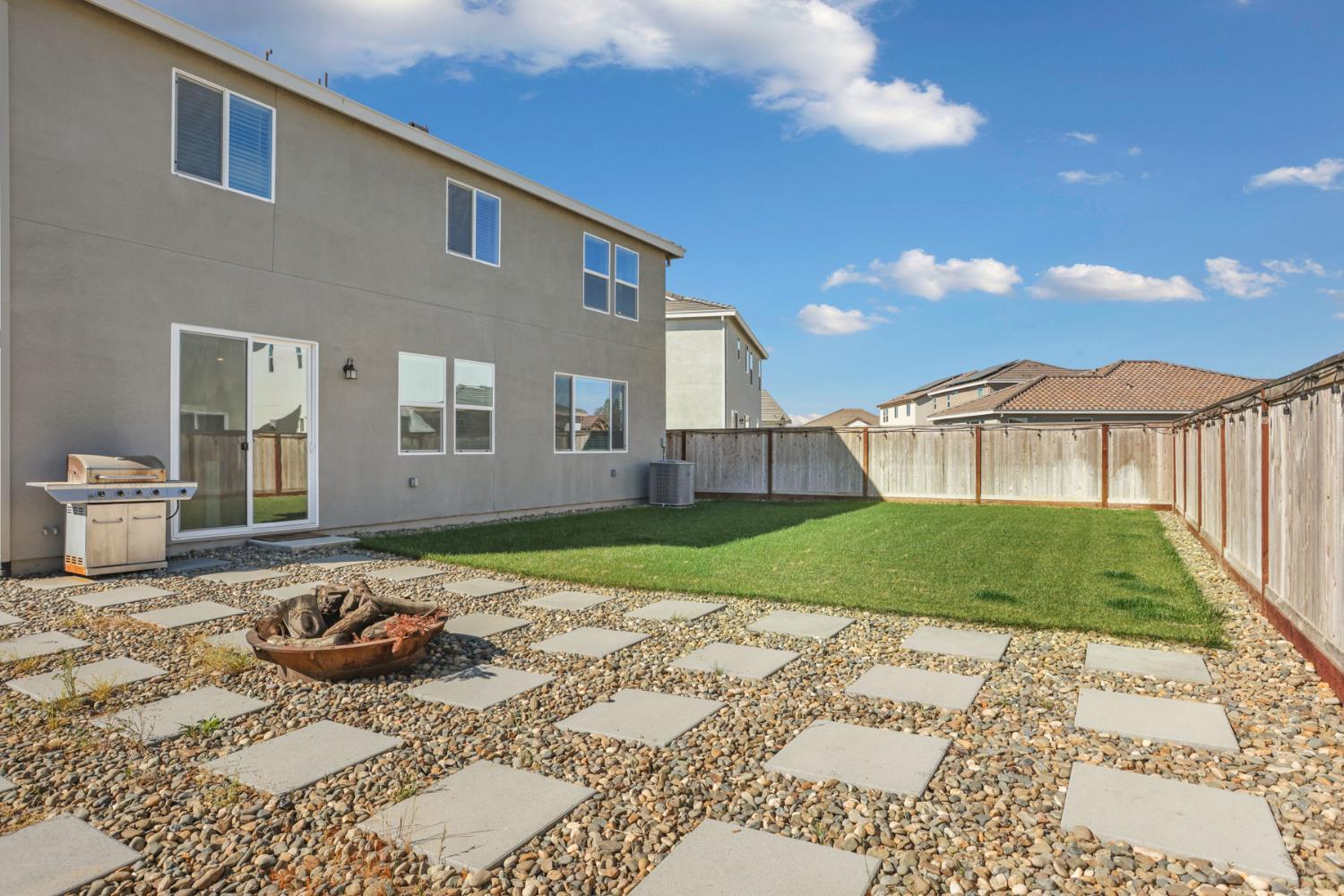 1601 Redhaven Place Hughson, CA 95326 - Photo 33 of 39