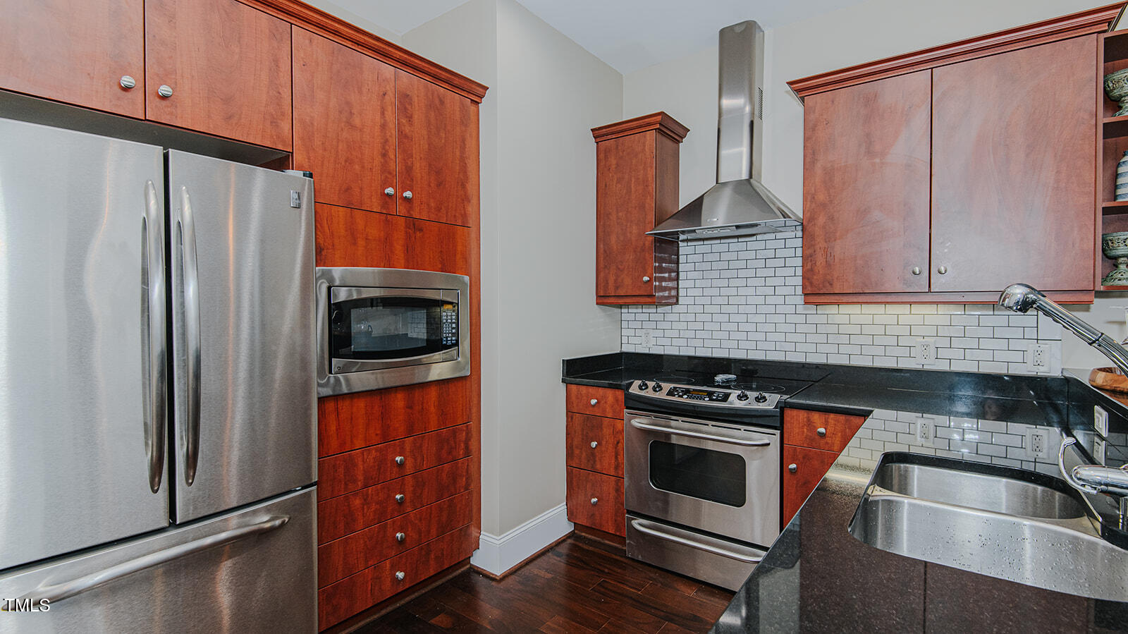 400 West North Street, Unit 820 Raleigh, NC 27603 - Photo 11 of 36 _MGP8799-HDR