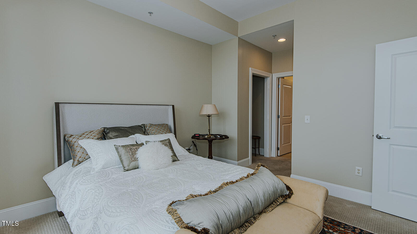 400 West North Street, Unit 820 Raleigh, NC 27603 - Photo 24 of 36 _MGP8757-HDR