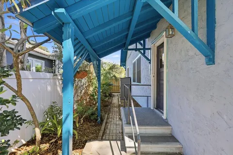 a view of entryway