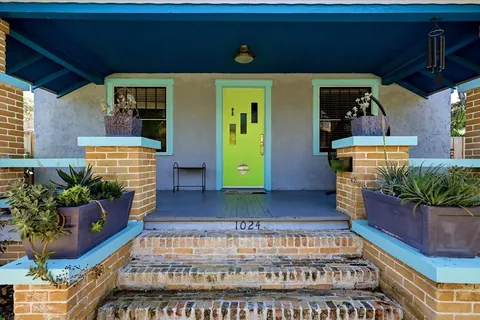 a view of an entryway door of the house