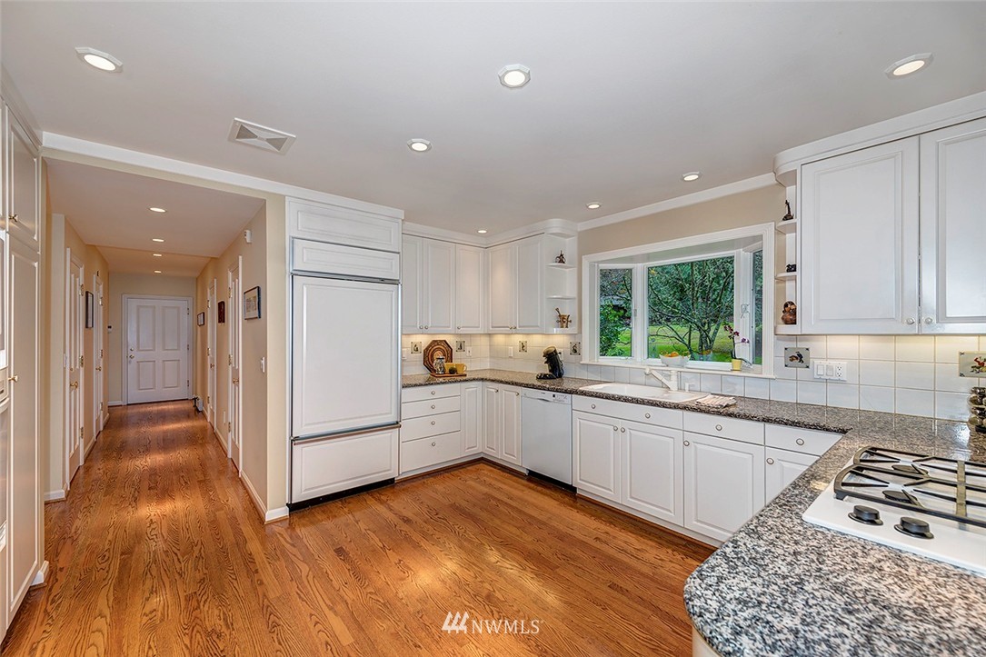 18418 High Street Edmonds, WA 98020 - Photo 11 of 24 Gallery Image 11