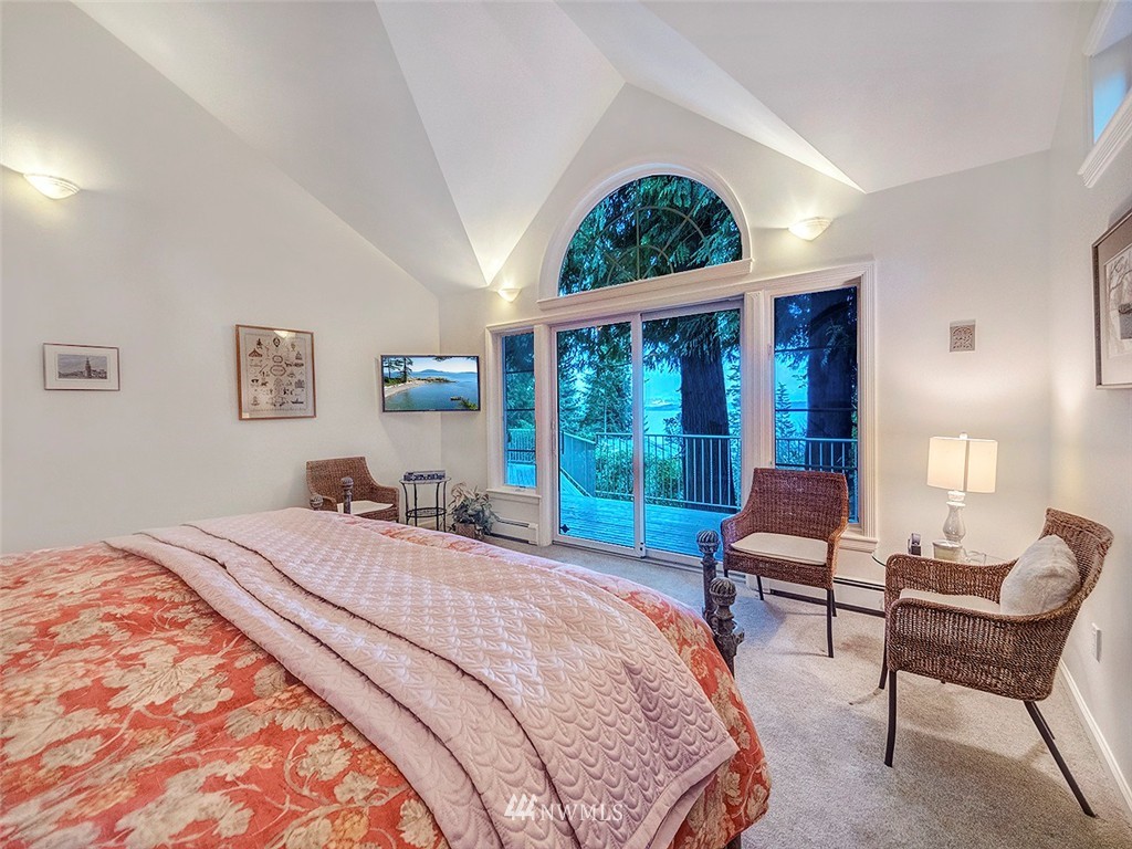 18418 High Street Edmonds, WA 98020 - Photo 12 of 24 Gallery Image 12