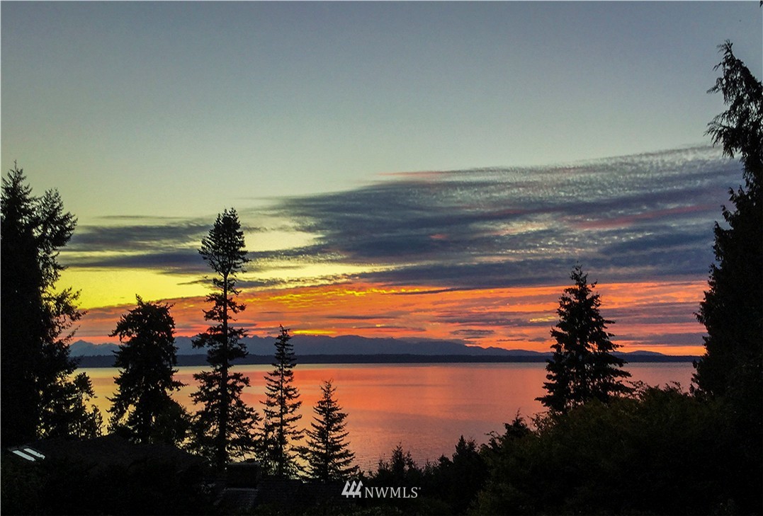 18418 High Street Edmonds, WA 98020 - Photo 24 of 24 Gallery Image 24