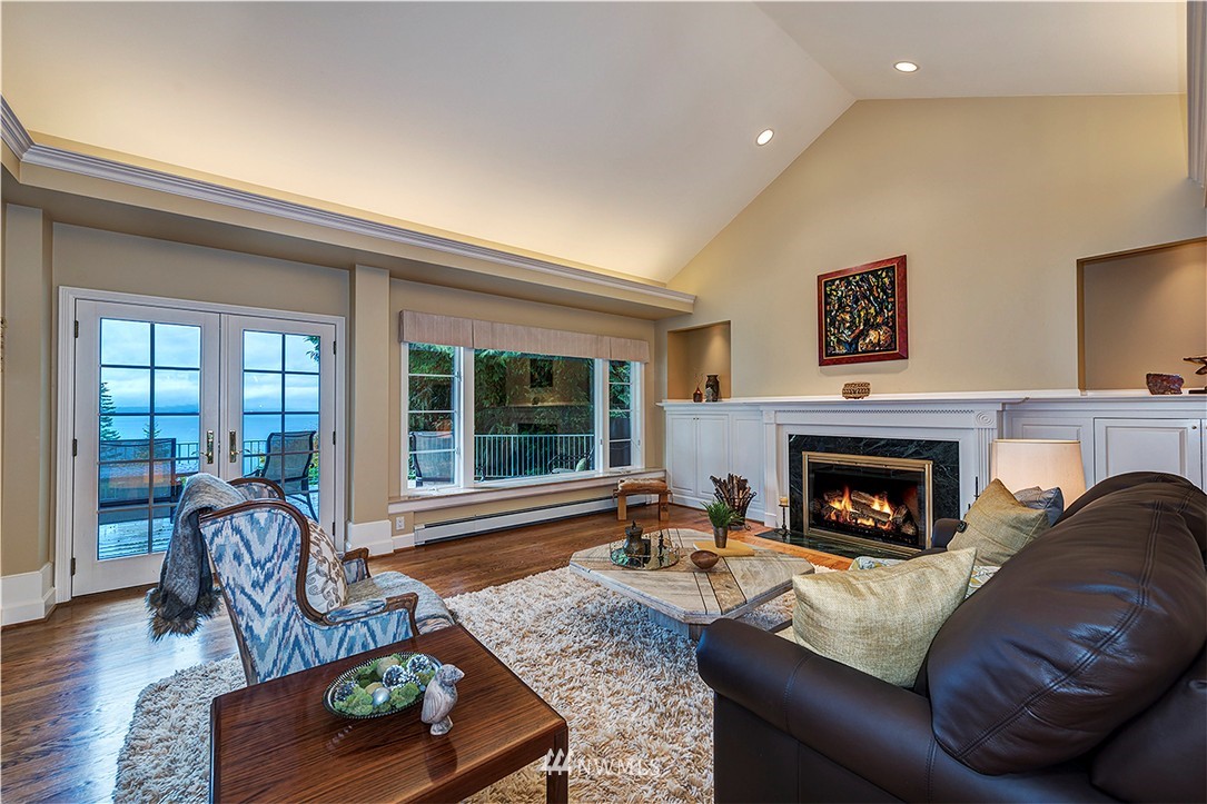 18418 High Street Edmonds, WA 98020 - Photo 5 of 24 Gallery Image 5