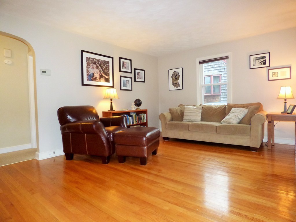 19 Benjamin Road Worcester, MA 01602 - Photo 9 of 30 Gallery Image 9