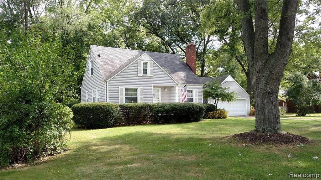 21350 Greenview Road Southfield, MI 48075 - Photo 2 of 32