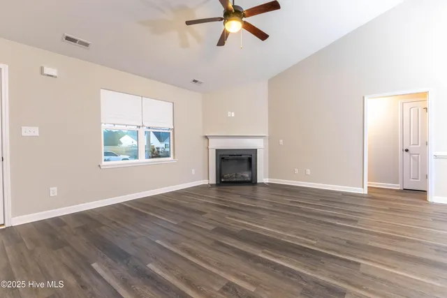 $2,175 | 270 Breakwater Drive, Sneads Ferry, NC 28460