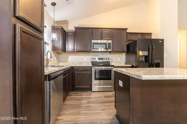 $2,175 | 270 Breakwater Drive, Sneads Ferry, NC 28460