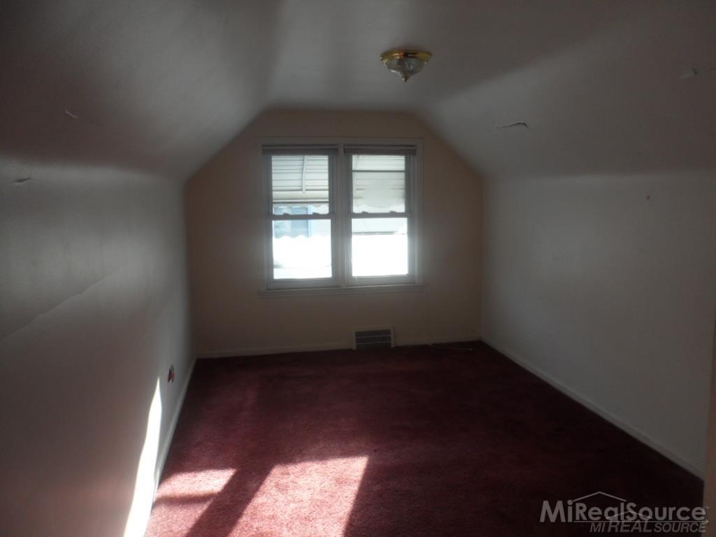 8304 Standard Street Center Line, MI 48015 - Photo 14 of 21