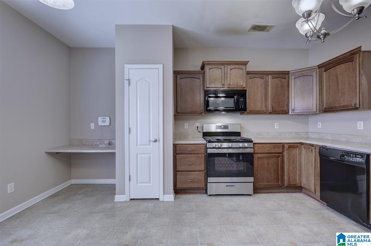 6816 Valley Lane Leeds, AL 35094 - Photo 9 of 26