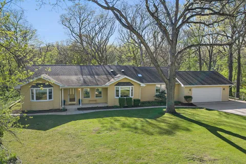 $475,000 | 713 Council Hill Road, East Dundee, IL 60118
