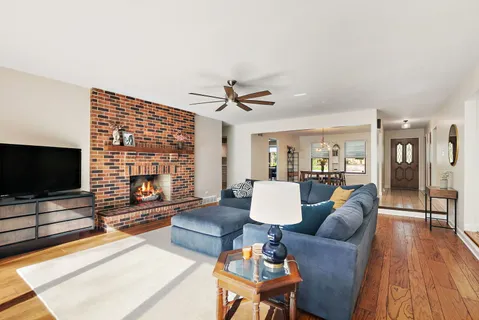 $475,000 | 713 Council Hill Road, East Dundee, IL 60118