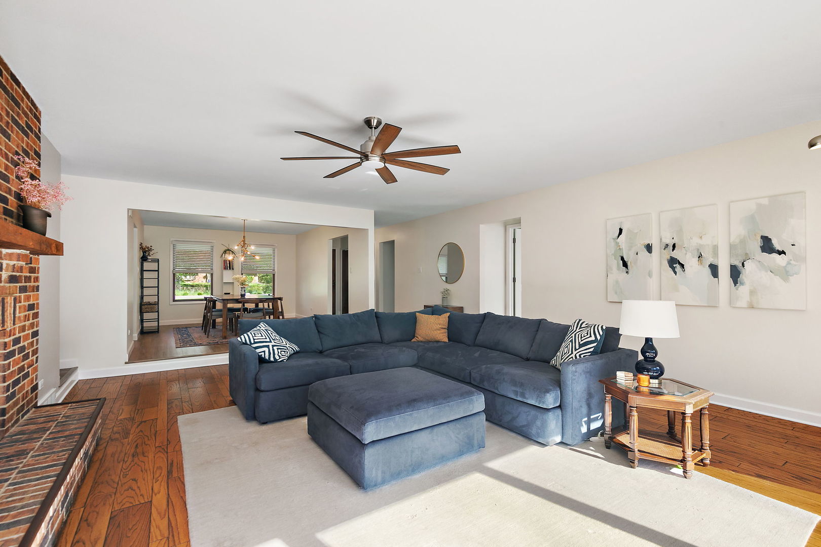 713 Council Hill Road East Dundee, IL 60118 - Photo 10 of 40 a living room with furniture and a wooden floor