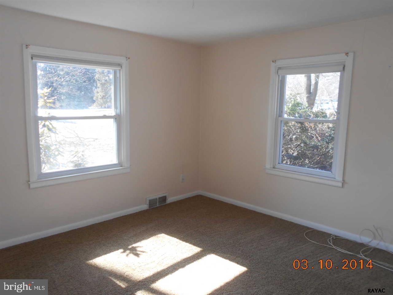 841 Locust Grove Road York, PA 17402 - Photo 8 of 24 Gallery Image 8