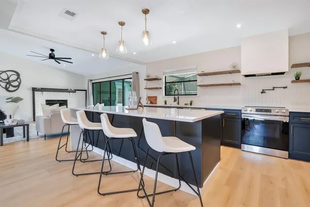 $699,815 | 415 East 6th Avenue, Windermere, FL 34786