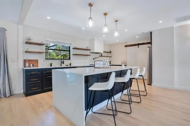 $699,815 | 415 East 6th Avenue, Windermere, FL 34786