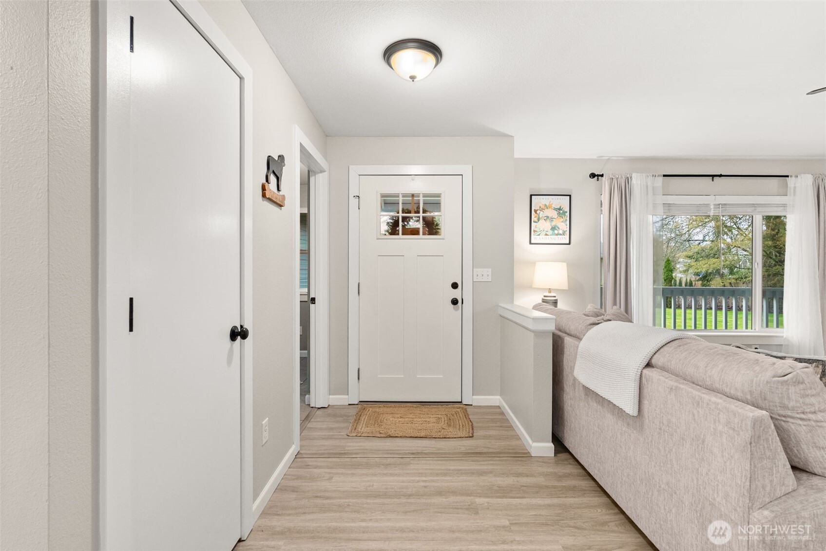 835 Southwest 21st Street Chehalis, WA 98532 - Photo 4 of 40